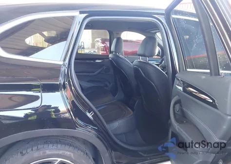 2018 BMW X1 Sdrive28I из США, поврежденный, VIN WBXHU7C34J5L06521